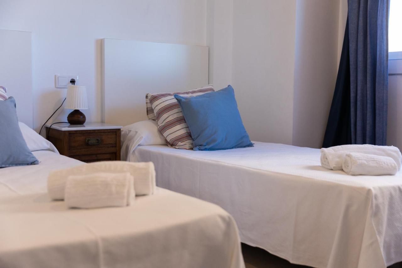 Apartamentos Homing Puerto Sherry El Puerto de Santa Maria Bagian luar foto