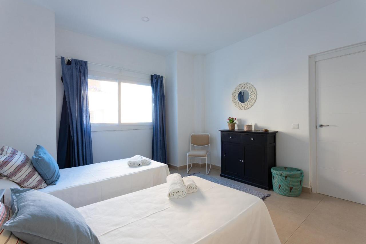 Apartamentos Homing Puerto Sherry El Puerto de Santa Maria Bagian luar foto
